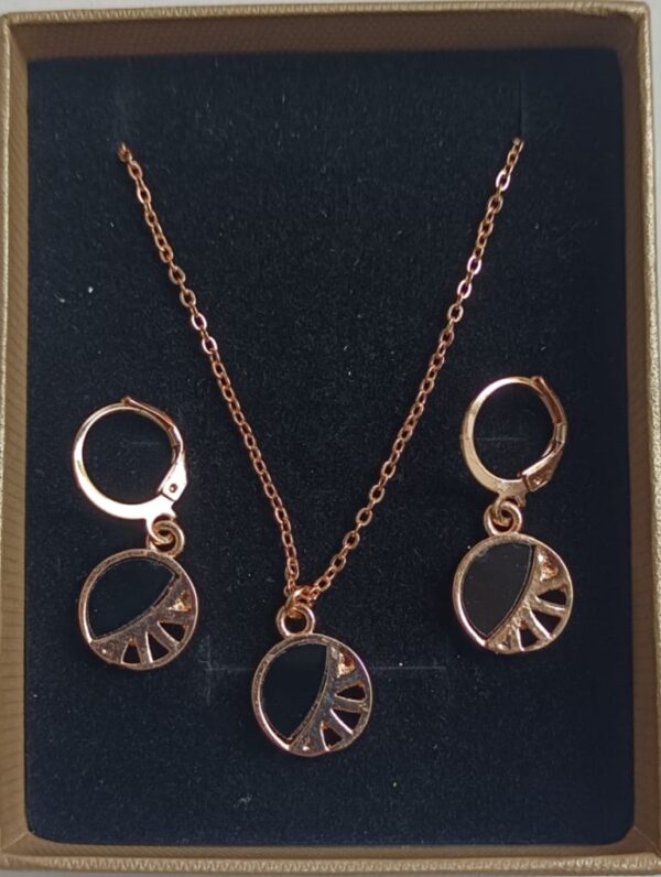 Solar eclipse dusk pendant with earrings