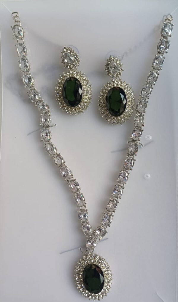 Midnight majesty set